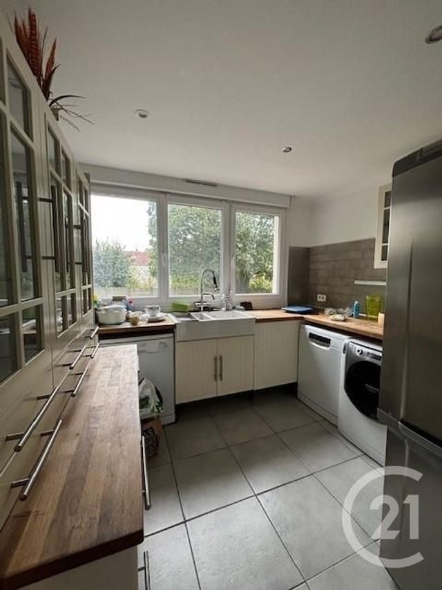 Afficher la photo en grand Appartement F4 à vendre - 4 pièces - 77.32 m2 - CROSNE - 91 - ILE-DE-FRANCE - Century 21 Vesta Immobilier