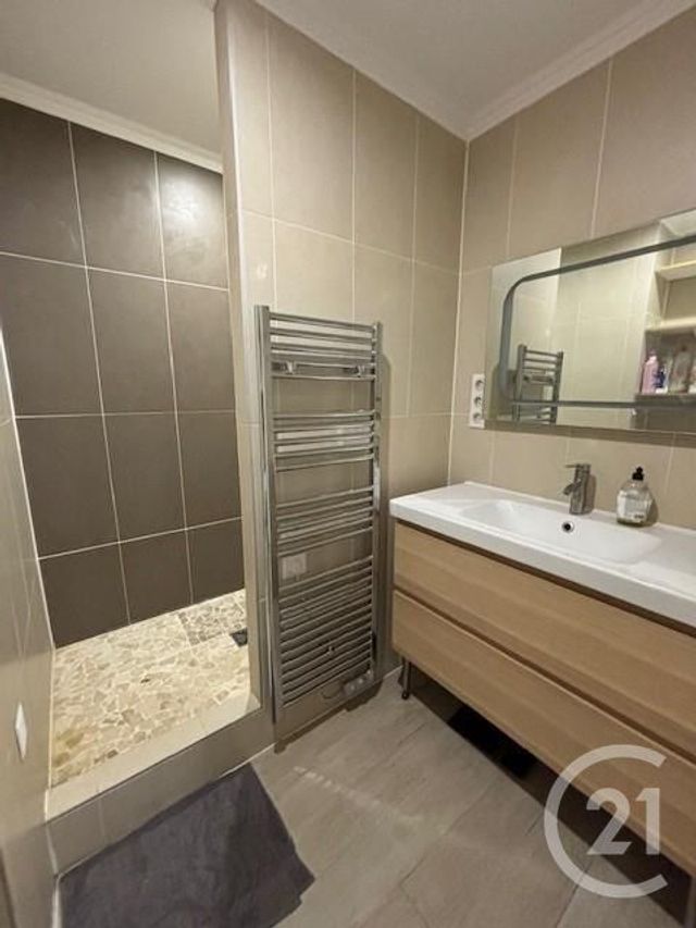 Afficher la photo en grand Appartement F4 à vendre - 4 pièces - 77.32 m2 - CROSNE - 91 - ILE-DE-FRANCE - Century 21 Vesta Immobilier
