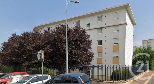 Appartement F3 à louer - 3 pièces - 66.39 m2 - VIGNEUX SUR SEINE - 91 - ILE-DE-FRANCE - Century 21 Vesta Immobilier