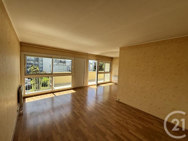Afficher la photo en grand Appartement F5 à vendre - 5 pièces - 84.36 m2 - QUINCY SOUS SENART - 91 - ILE-DE-FRANCE - Century 21 Vesta Immobilier