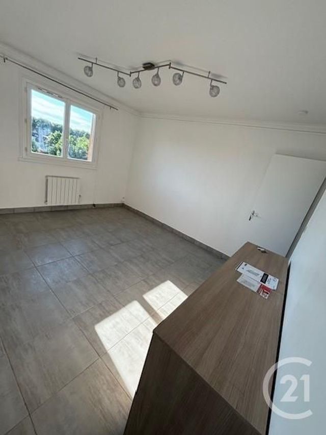 Appartement F2 à louer QUINCY SOUS SENART